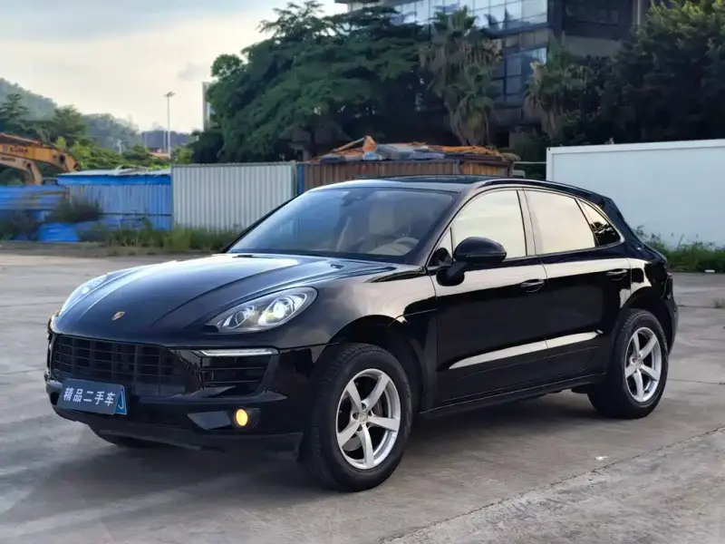 Porsche Macan, 2016