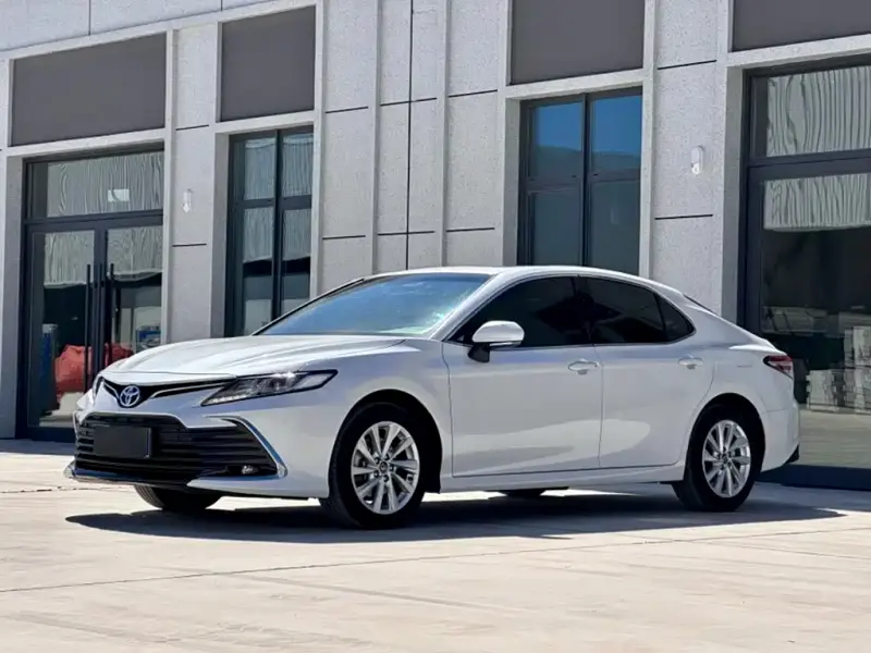 Toyota Camry, 2023