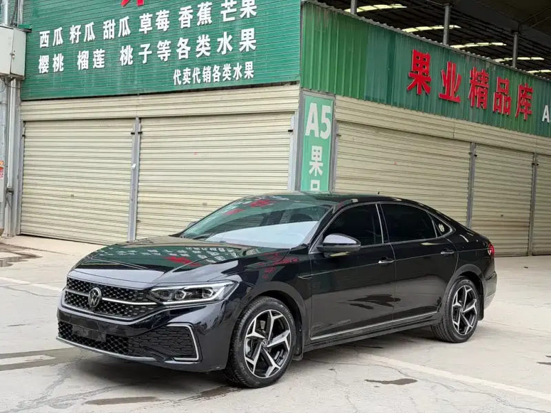 Volkswagen Passat, 2023