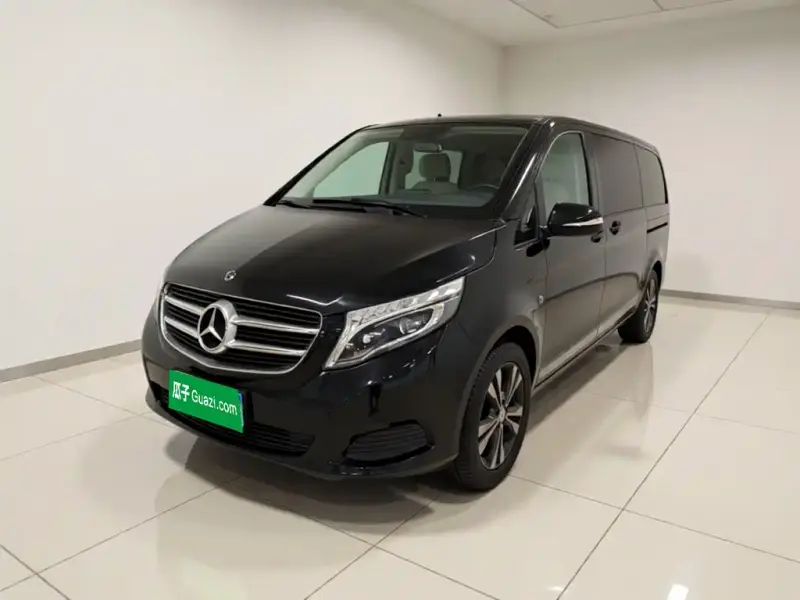 Mercedes-Benz V-Class, 2018 — фото 1