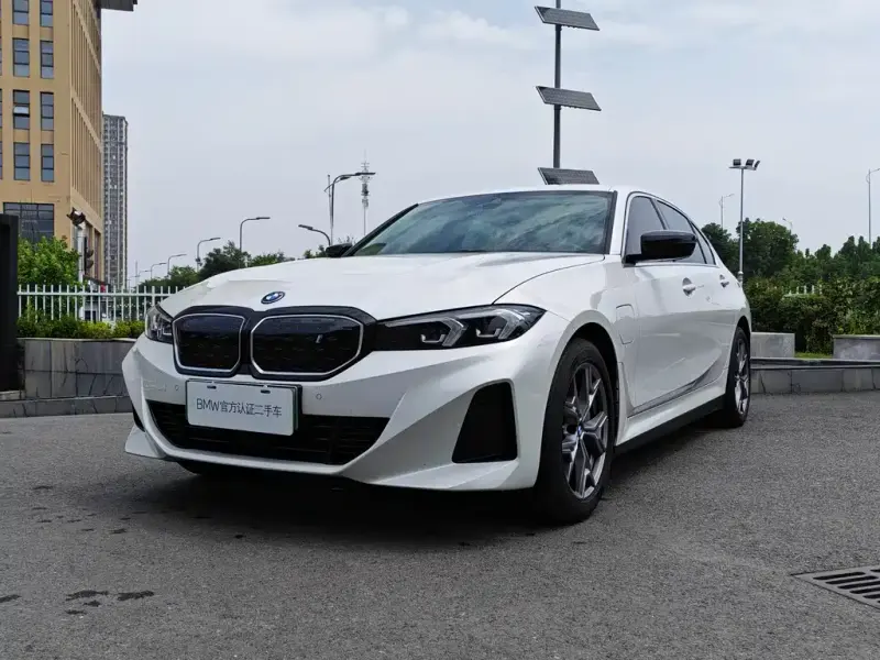 BMW i3, 2025