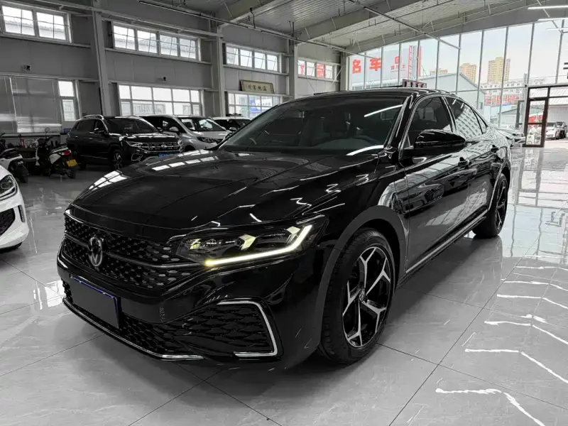 Volkswagen Passat, 2023