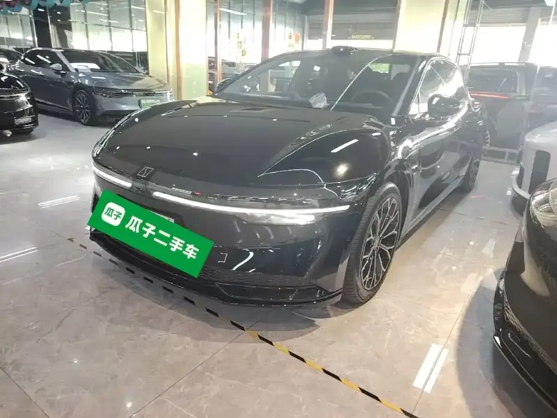 Zeekr 007, 2024