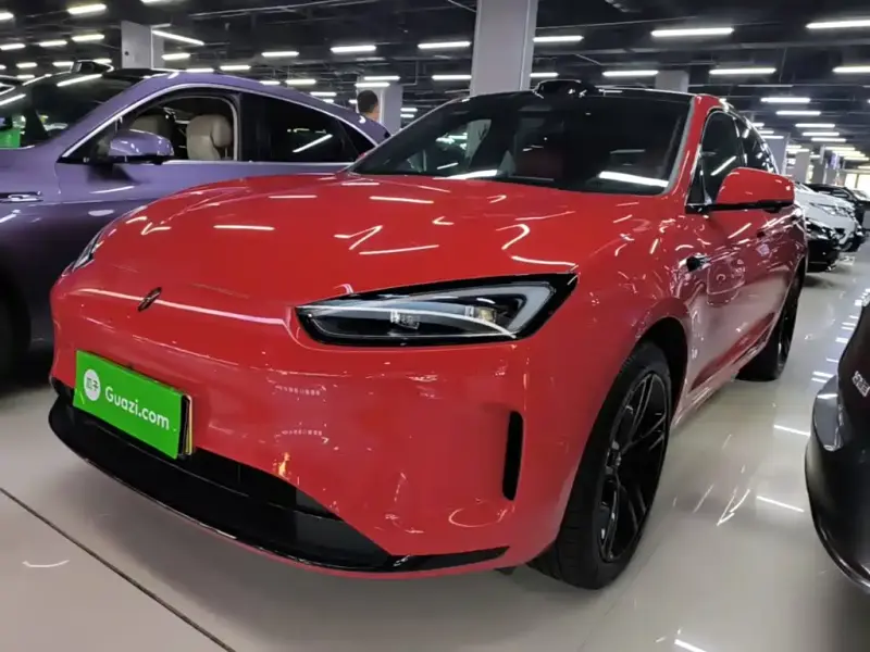 AITO M5, 2025