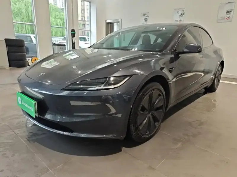 Tesla Model 3, 2024