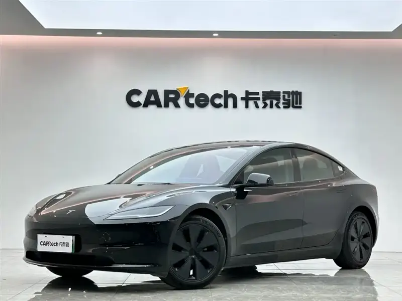 Tesla Model 3, 2025