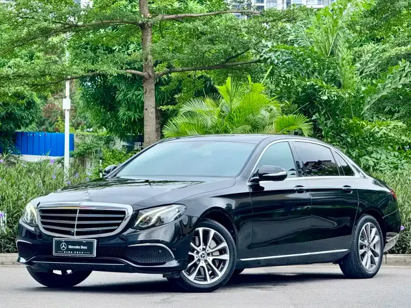 Mercedes-Benz E-Class, 2019 — фото 1