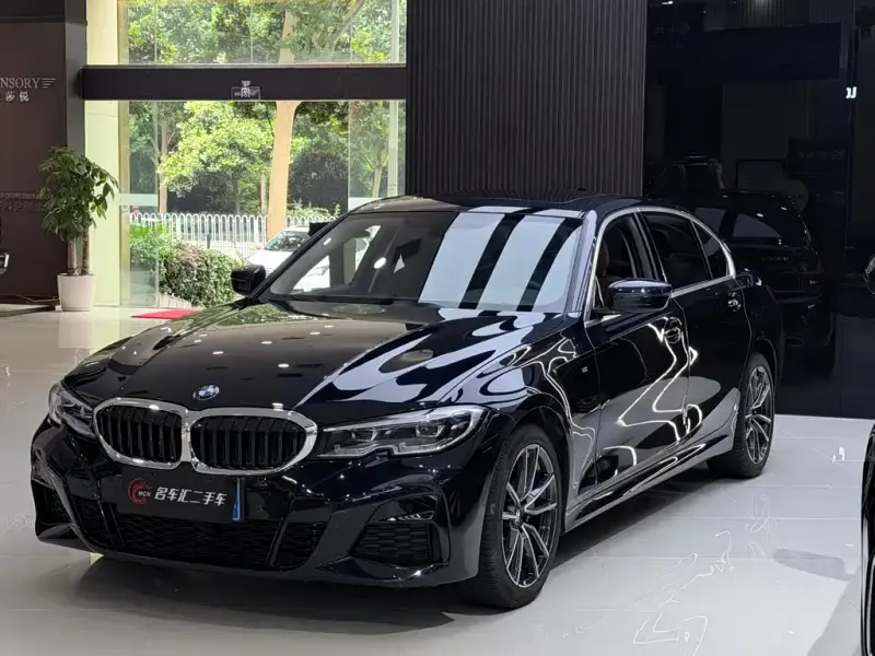 BMW 3 Series, 2022