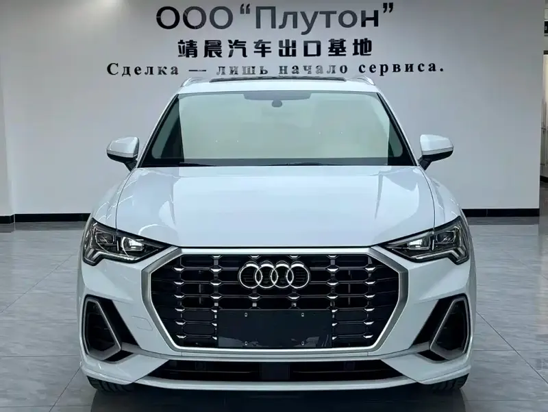 Audi Q3, 2023 — фото 1