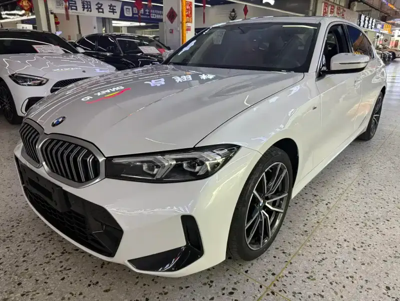 BMW 3 Series, 2023