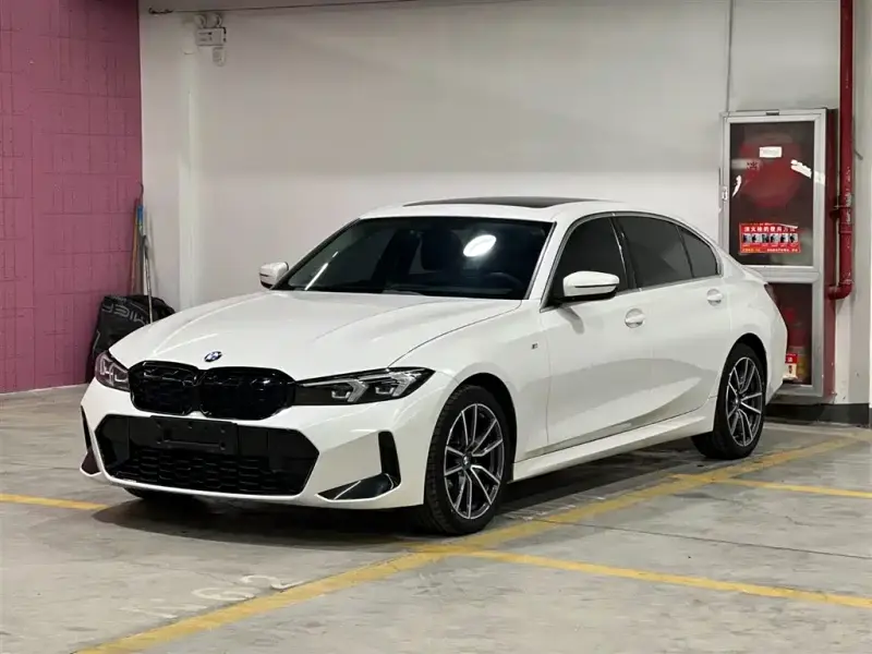 BMW 3 Series, 2023