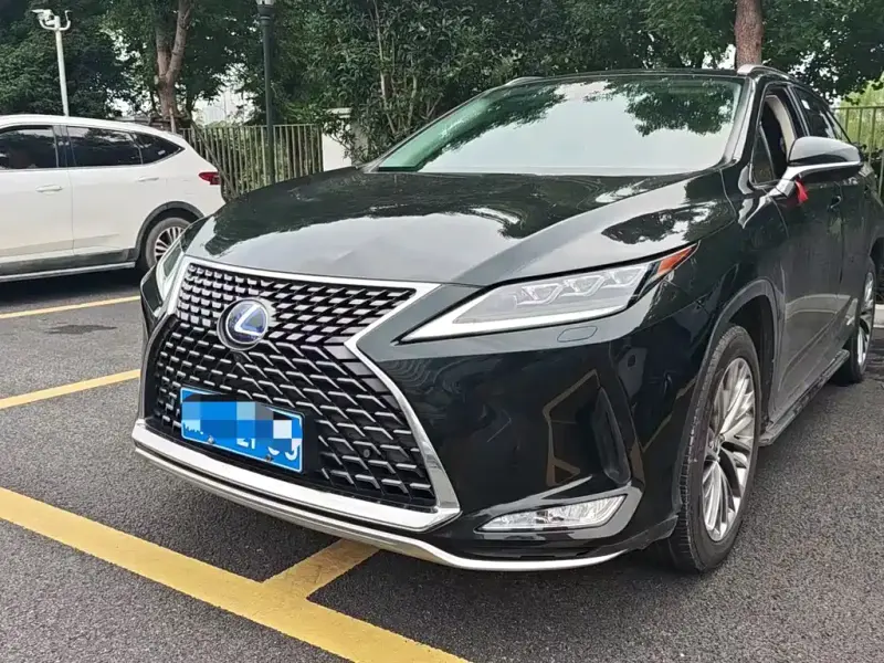 Lexus RX, 2021