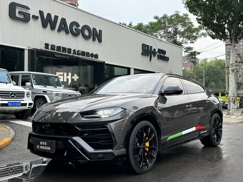 Lamborghini Urus, 2022
