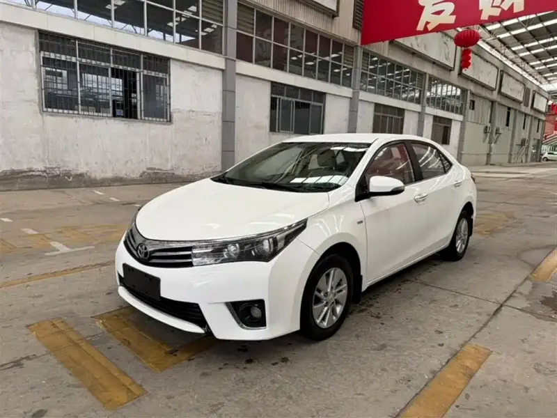 Toyota Corolla, 2015 — фото 1