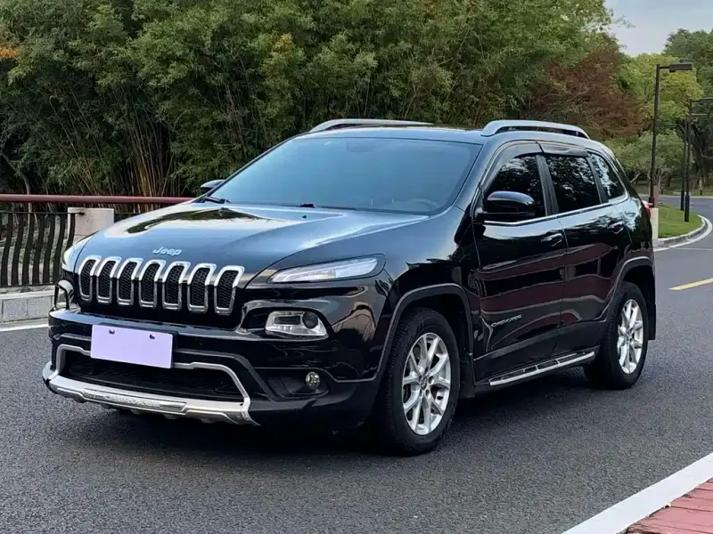 Jeep Cherokee, 2016