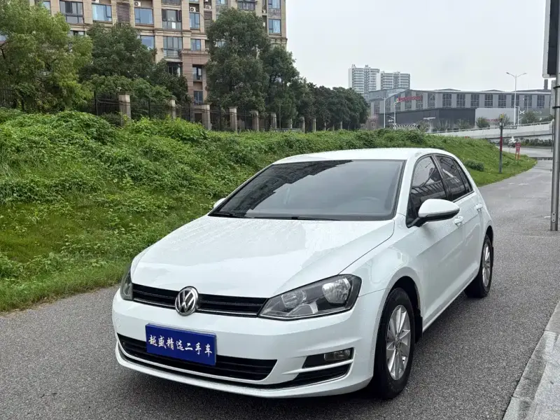 Volkswagen Golf, 2015 — фото 1