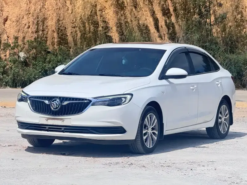 Buick Excelle, 2018 — фото 1