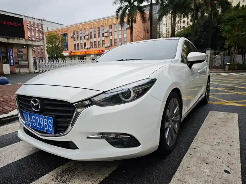 Mazda 3 Axela, 2017