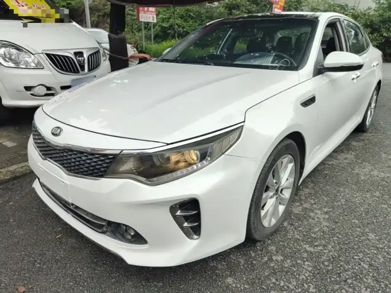 Kia K5, 2016