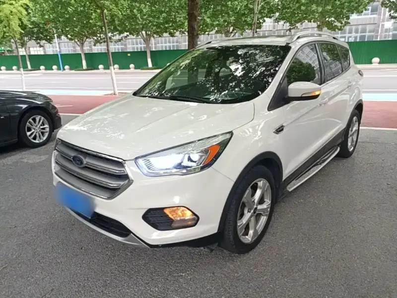 Ford Kuga, 2017