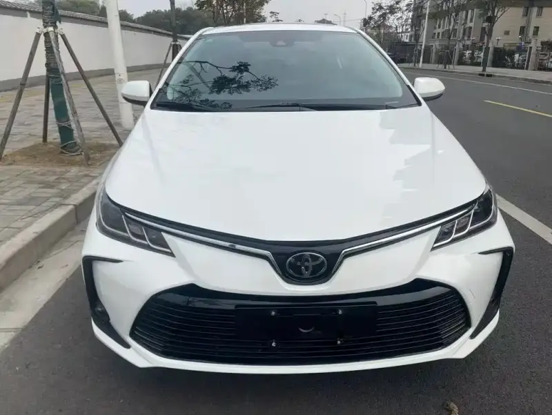 Toyota Corolla, 2020 — фото 1