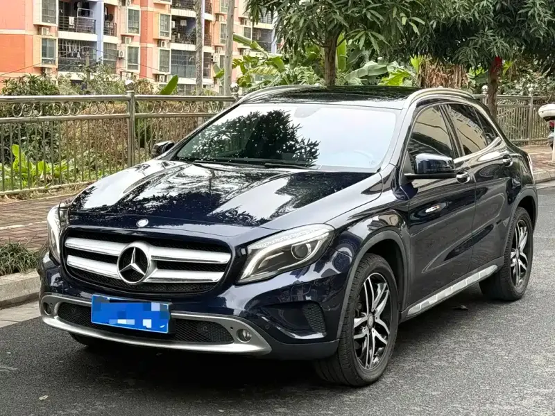Mercedes-Benz GLA, 2015 — фото 1