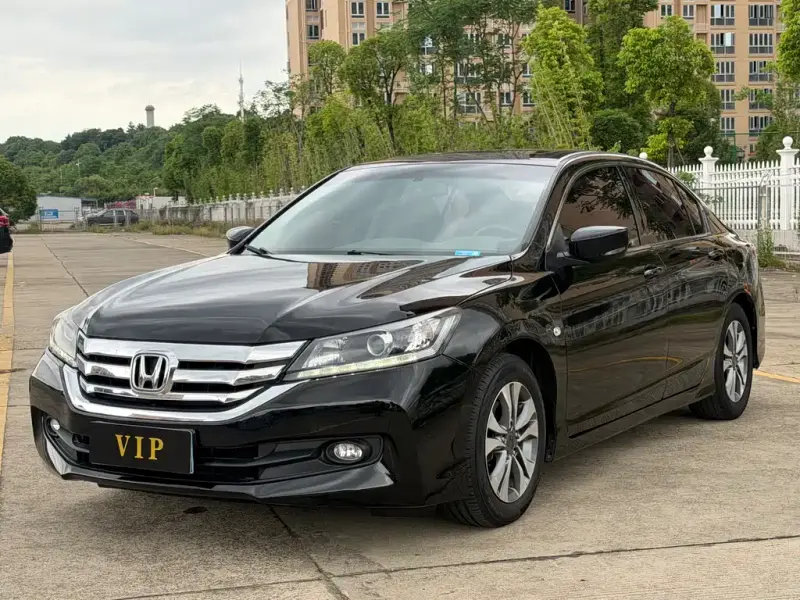 Honda Accord, 2016 — фото 1