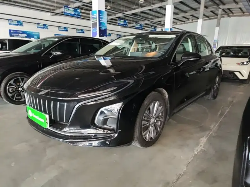 Hongqi E-QM5, 2022
