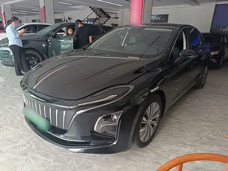 Hongqi E-QM5, 2023