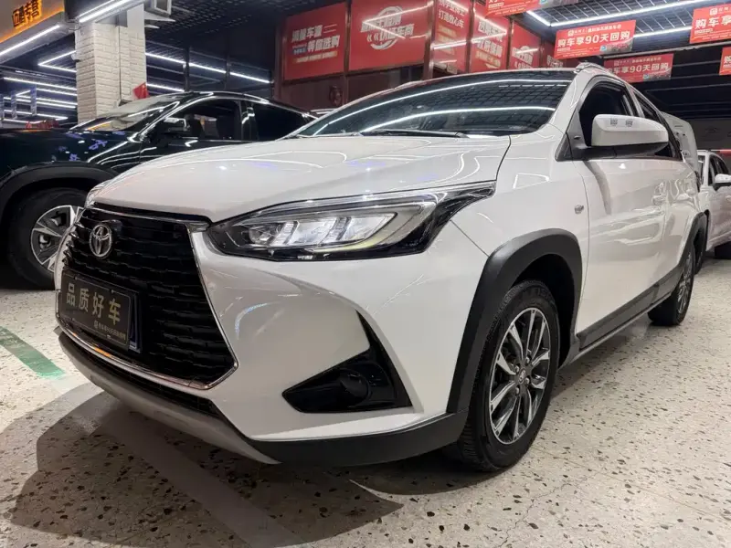 Toyota Yaris L, 2023
