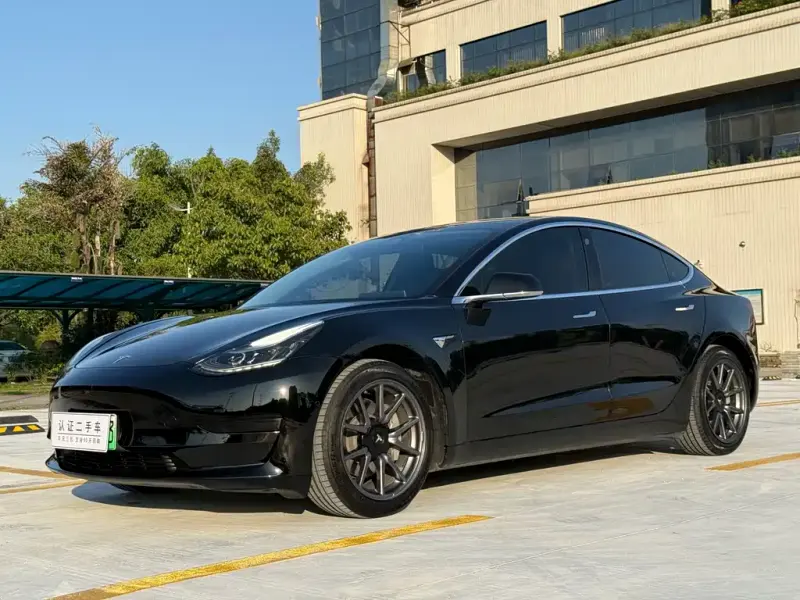 Tesla Model 3, 2020