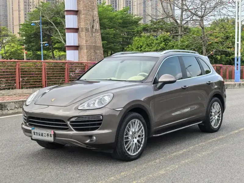 Porsche Cayenne, 2012
