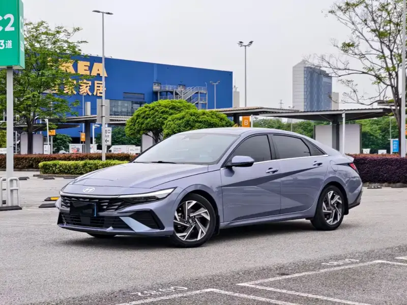 Hyundai Elantra, 2023