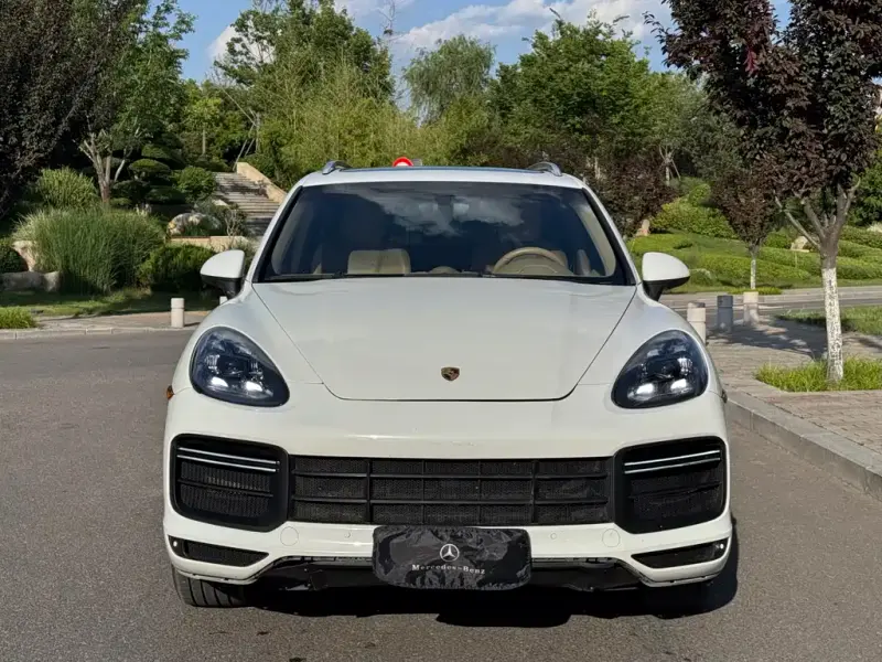 Porsche Cayenne, 2013