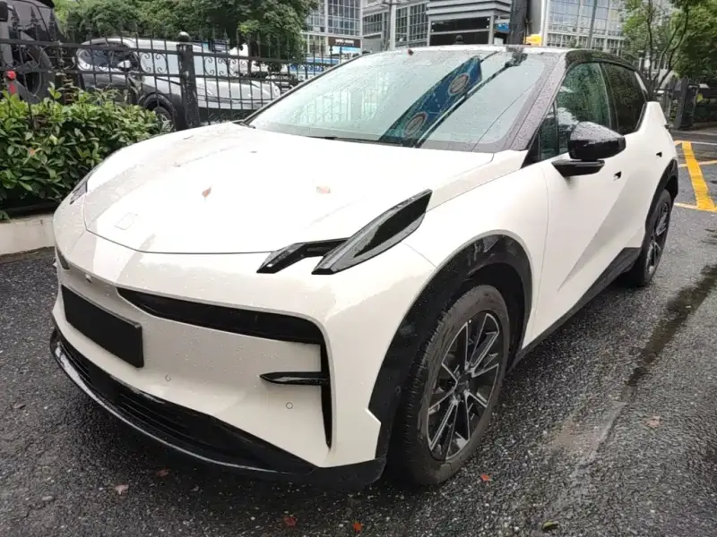 Zeekr X, 2023
