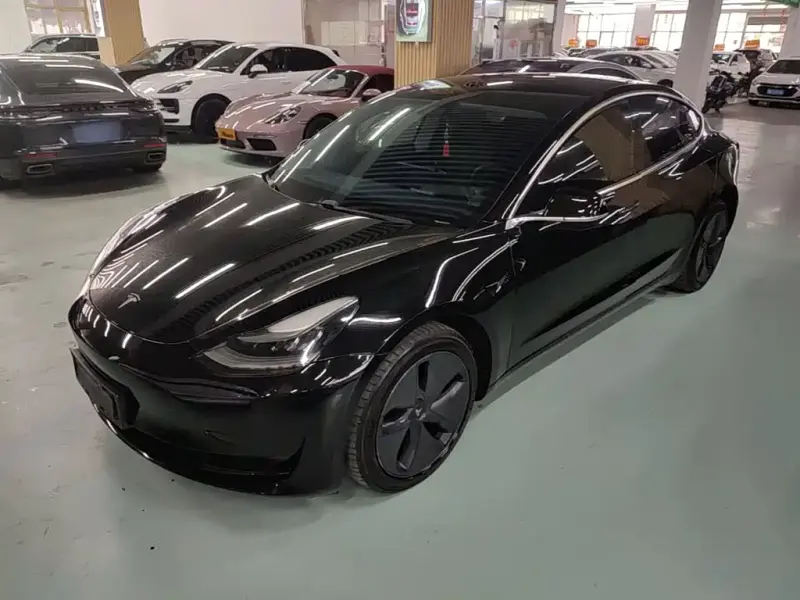 Tesla Model 3, 2021