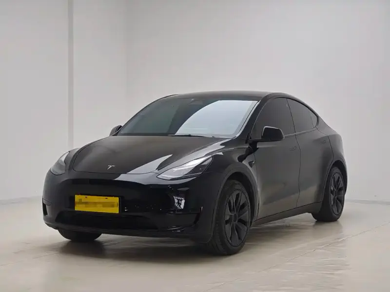 Tesla Model Y, 2023
