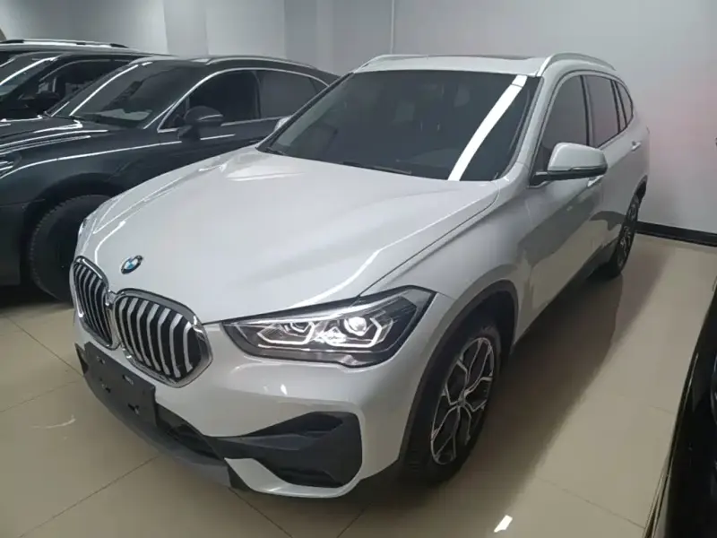 BMW X1, 2022 — фото 1