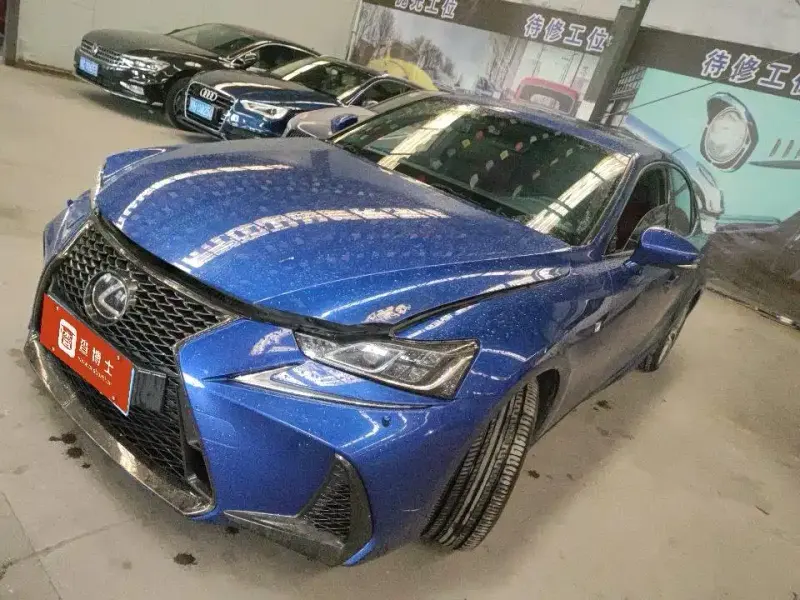 Lexus IS, 2018