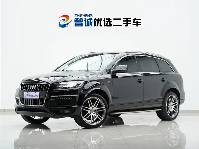 Audi Q7, 2010 — фото 1