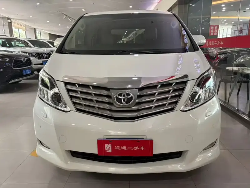 Toyota Alphard, 2011
