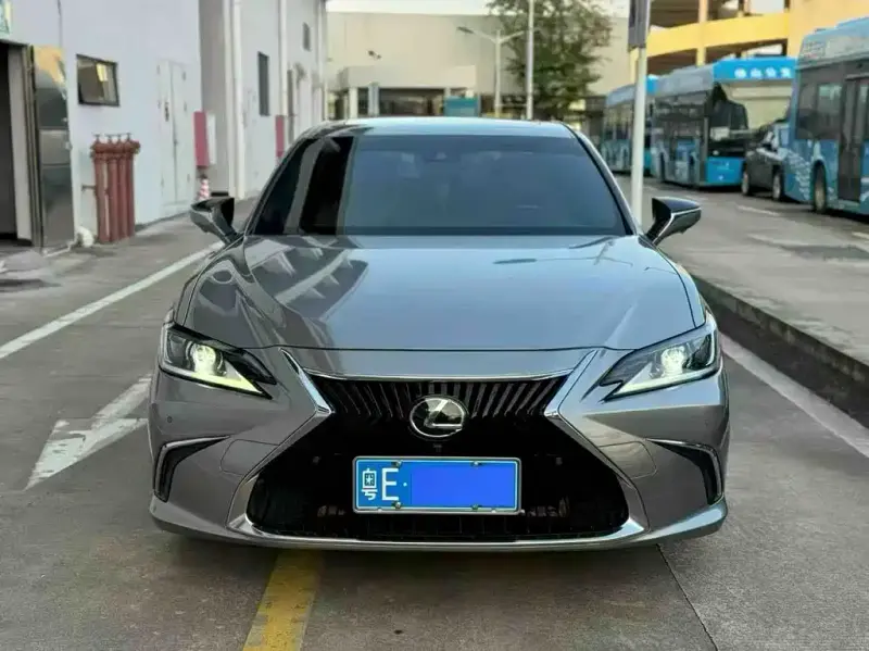 Lexus ES, 2021 — фото 1