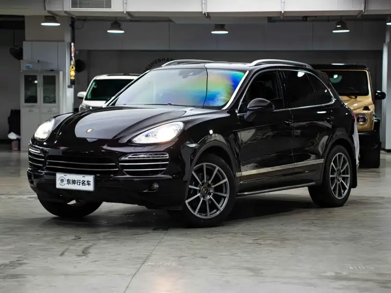 Porsche Cayenne, 2013