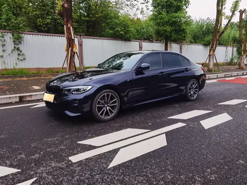 BMW 3 Series, 2022
