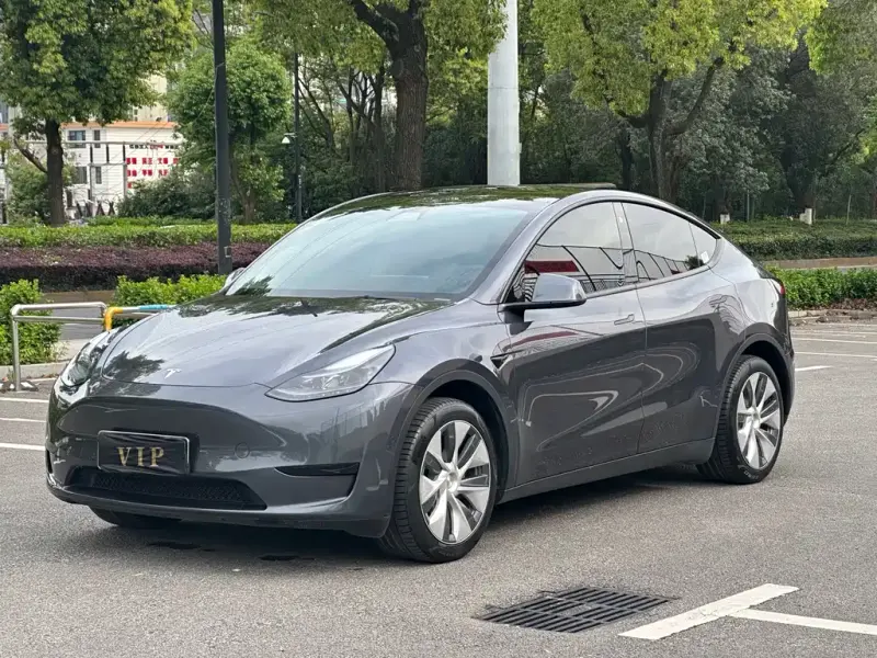 Tesla Model Y, 2023