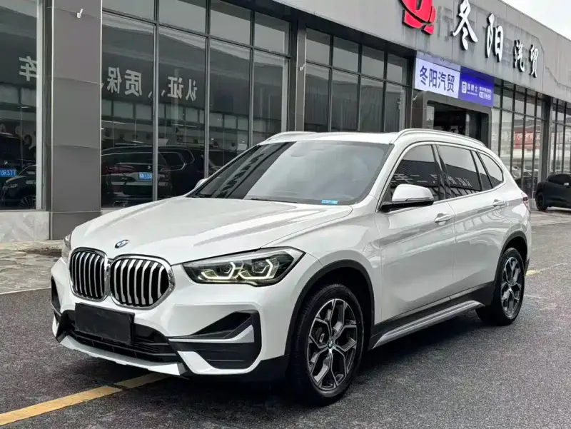 BMW X1, 2022 — фото 1