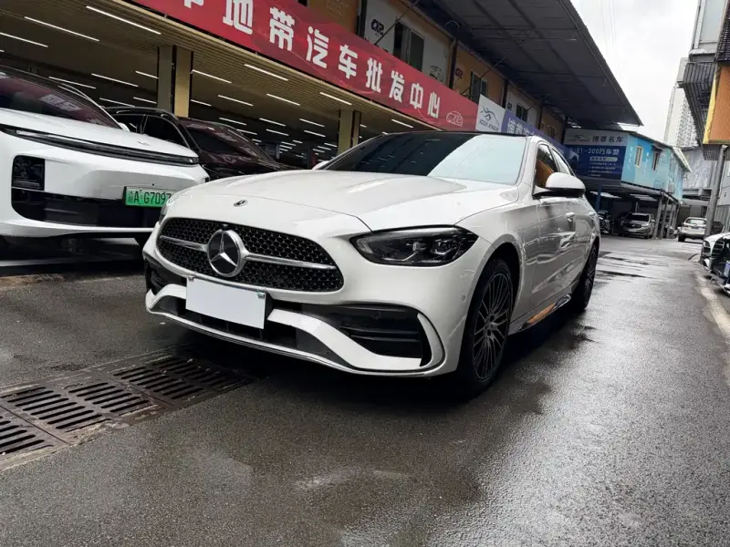 Mercedes-Benz C-Class, 2024