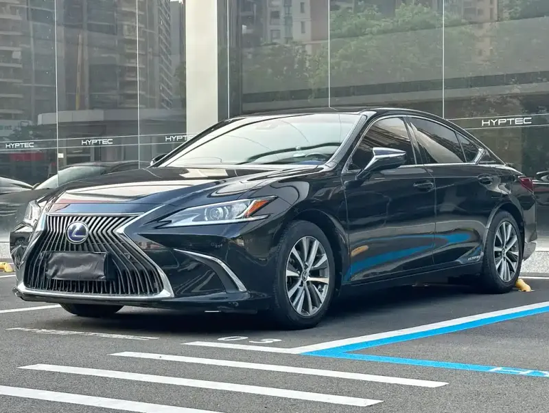Lexus ES, 2020 — фото 1