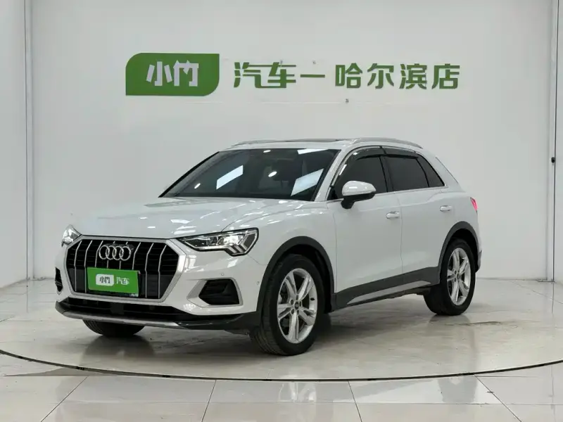 Audi Q3, 2022 — фото 1