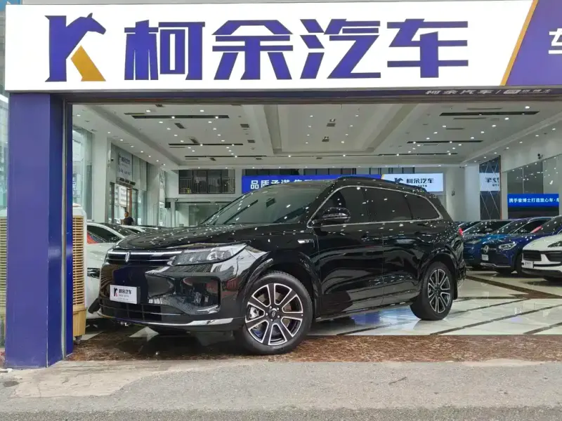 AITO M7, 2025
